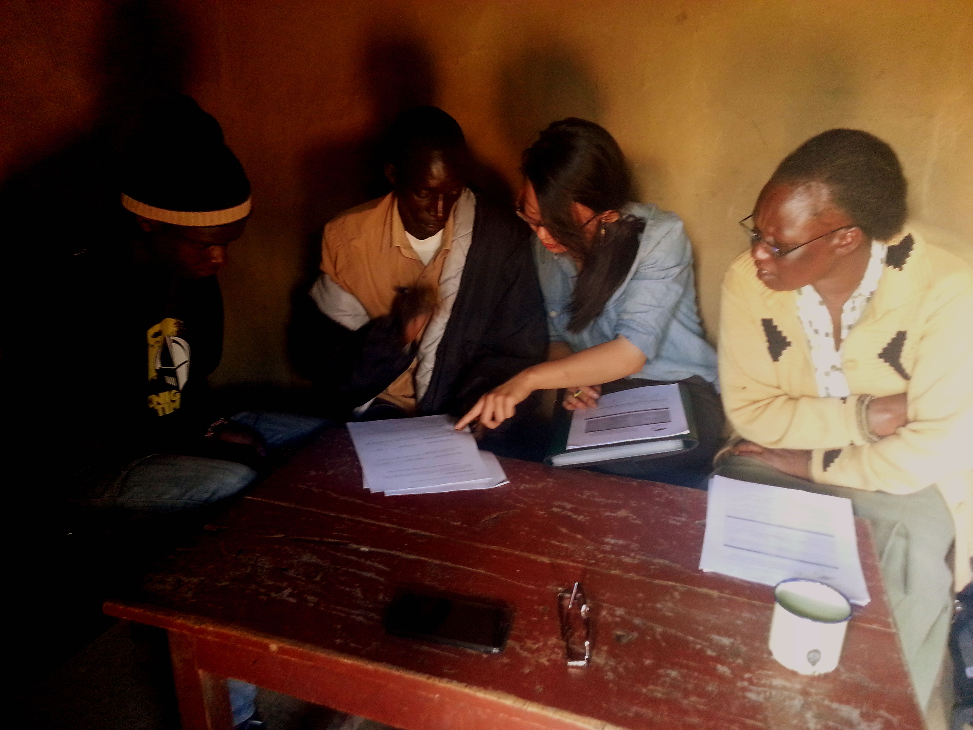 consent process with CHWs and study participant.jpg
